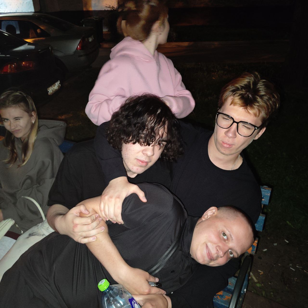 Патриот слушает